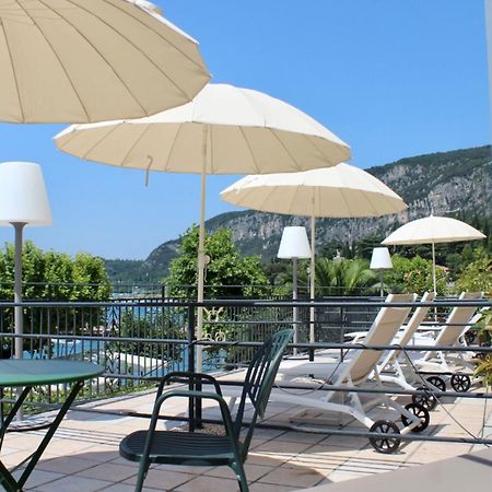 Hotel Tre Corone Γκάρντα Εξωτερικό φωτογραφία
