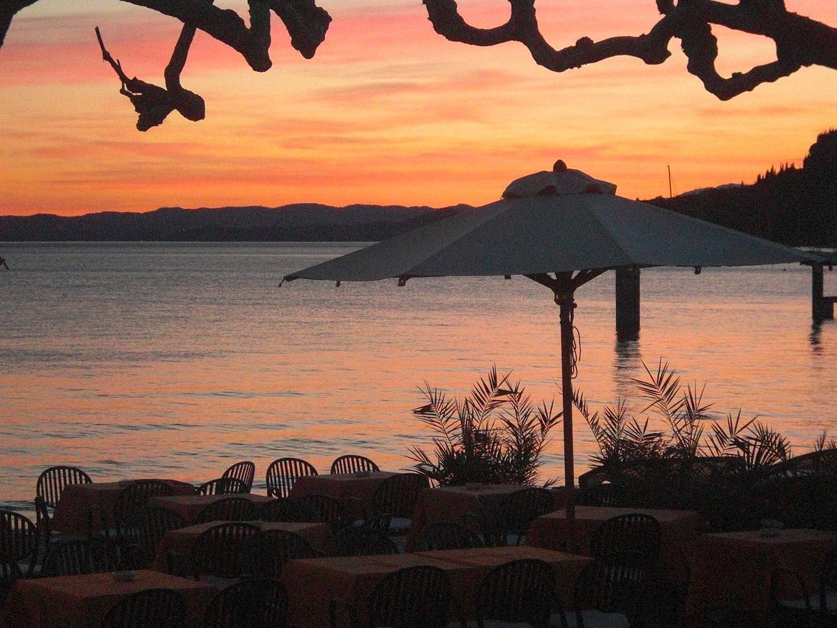 Hotel Tre Corone Γκάρντα Εξωτερικό φωτογραφία